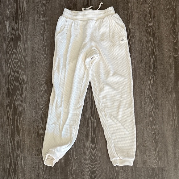 ALO Yoga Pants - ALO Yoga White Track Pants